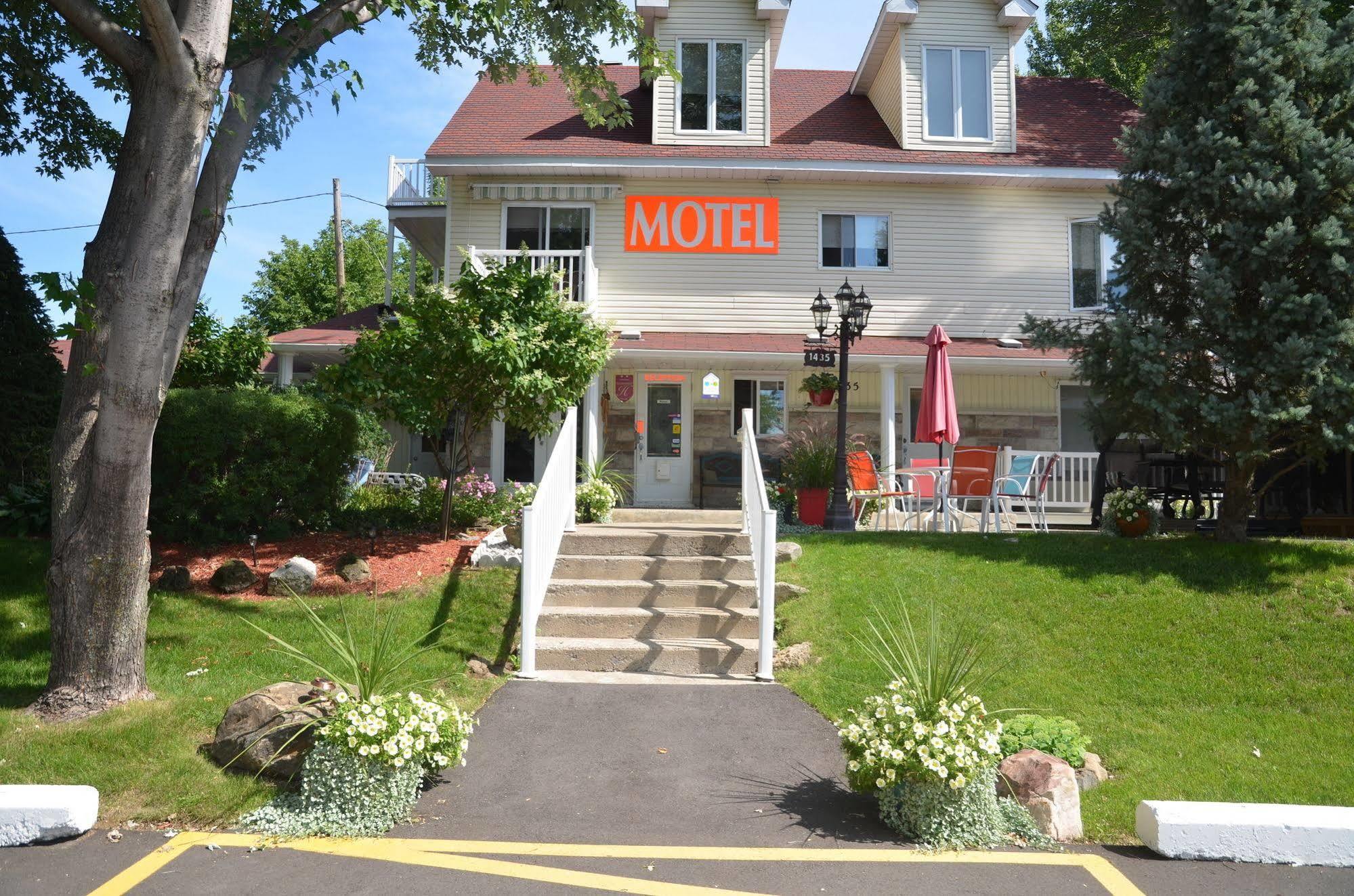 Motel Derfal Repentigny Extérieur photo