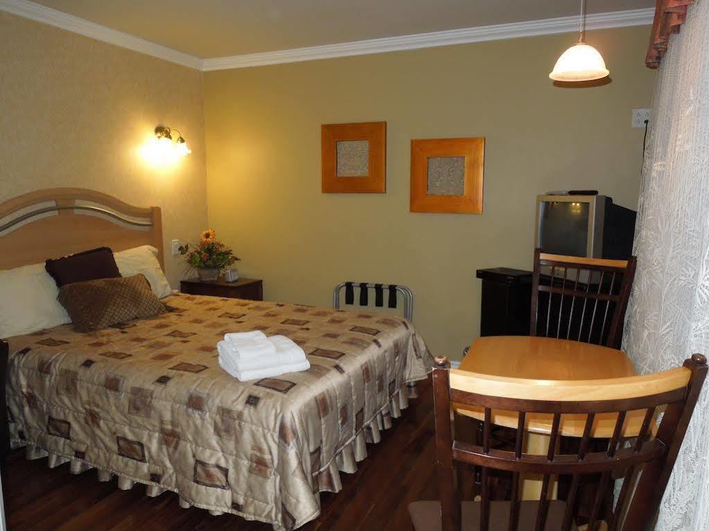 Motel Derfal Repentigny Extérieur photo
